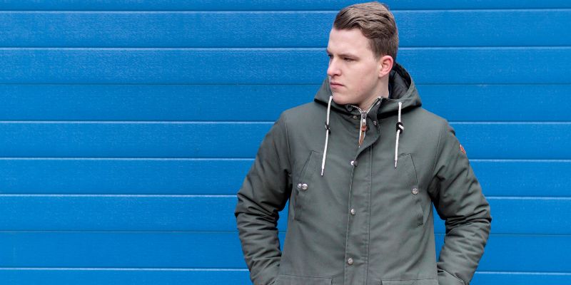 Lựa chọn áo khoác gió nam cho người béo không khó.