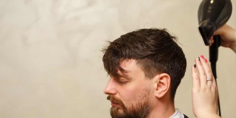 Hạn chế không để tóc tiếp xúc với nhiệt độ cao