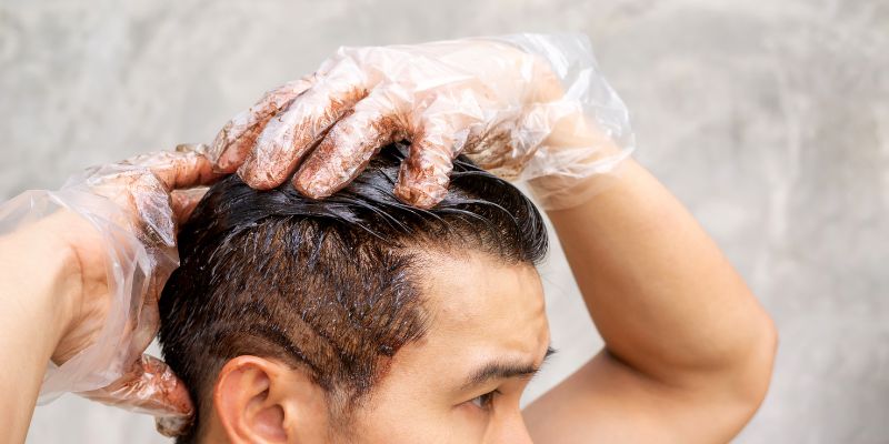 Dầu dừa là nguyên liệu chăm sóc tóc phổ biến