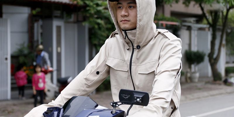 Couple TX nổi tiếng với những mẫu áo khoác chống nắng cho nam