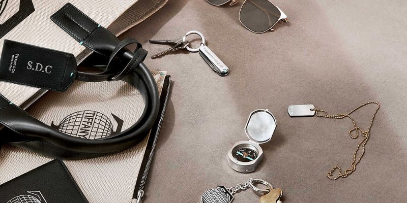 Đồng hồ là item quen thuộc với nam giới.